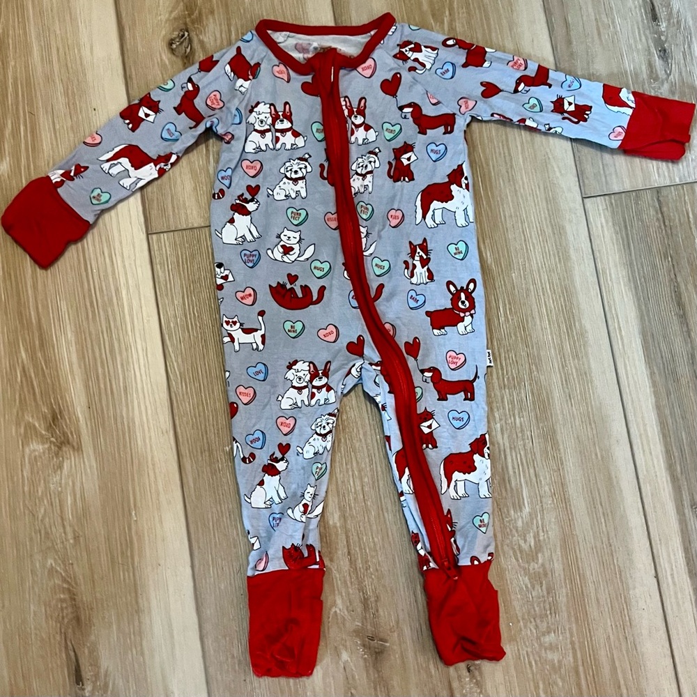 Little Sleepies Bamboo Zippy Pajamas 0–3M | Puppy Valentine Print | Convertible